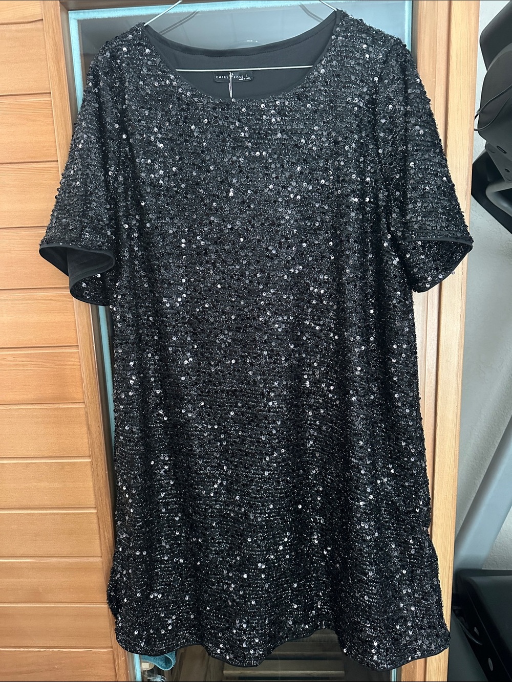Black Sequin Short-Sleeve Party Dress